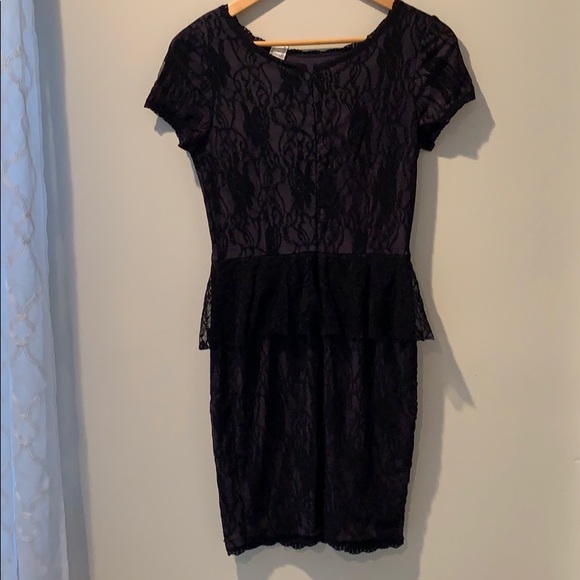 Venus Black Lace Cocktail Dress - Picture 3 of 4